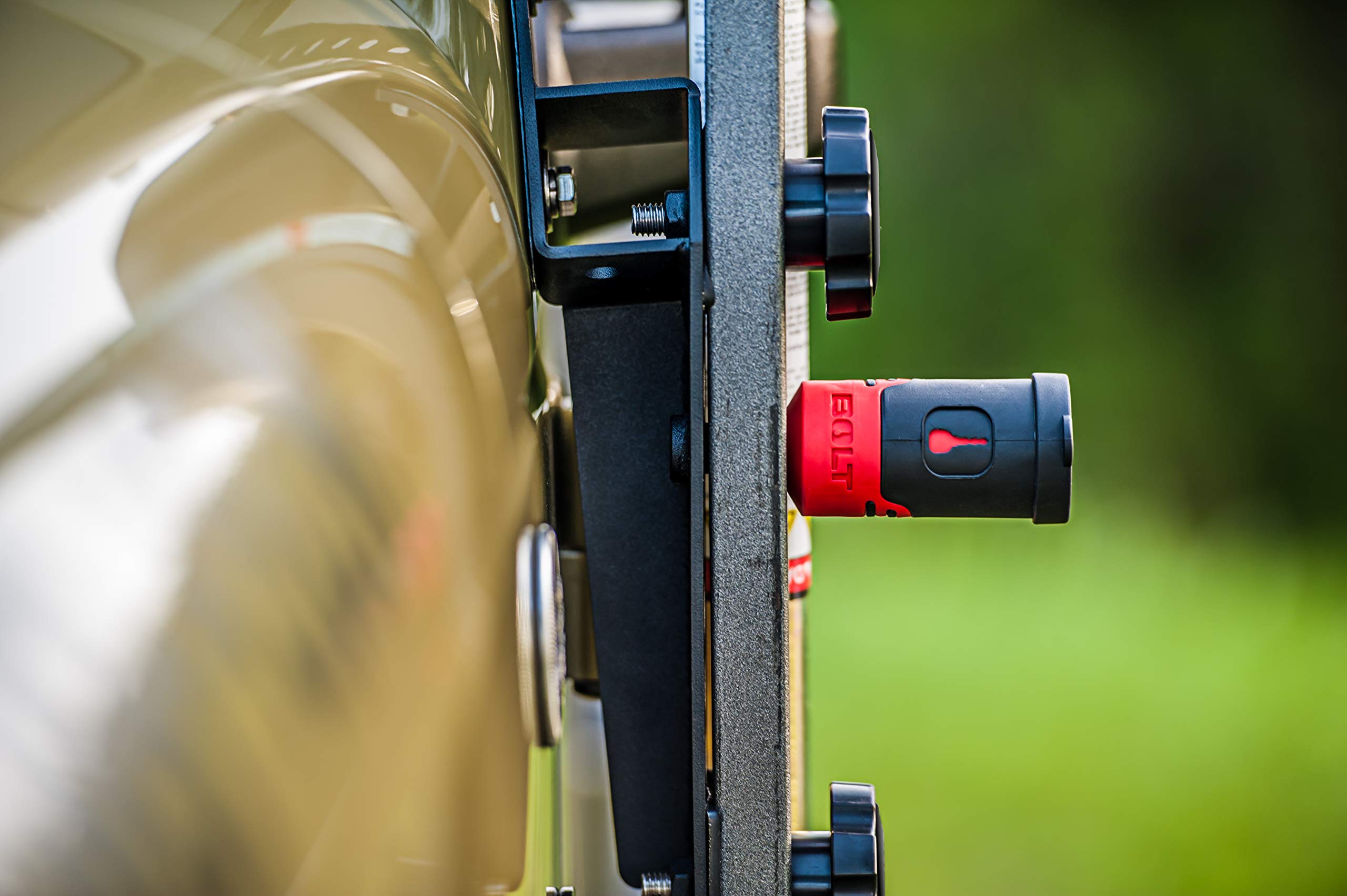 Amazon.co.jp: BOLT 7028648 ハイリフトジャックマウント ジープ